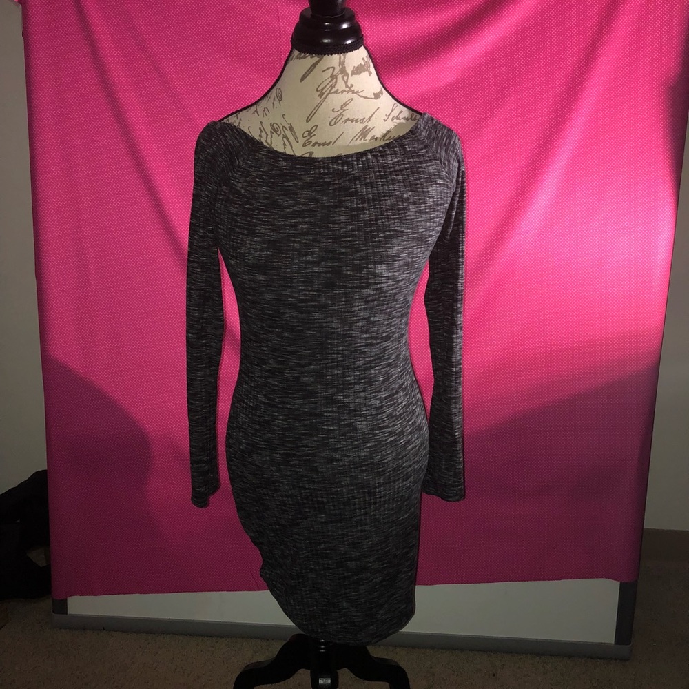 Gorgeous Fashion Nova Off The Shoulder Dress - Picture 5 of 8